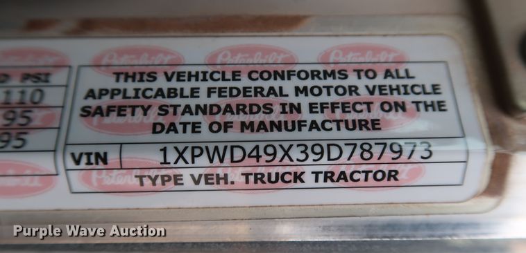 image for item DK3596 2009 Peterbilt 388  semi truck