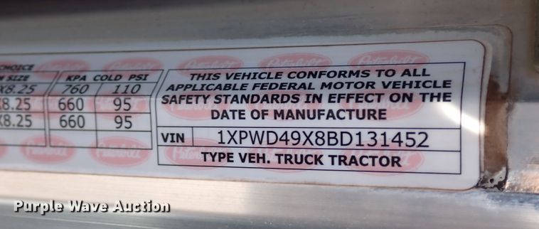 image for item DK3597 2011 Peterbilt 388  semi truck