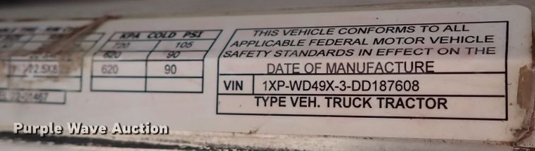 image for item DK3598 2013 Peterbilt 388  semi truck