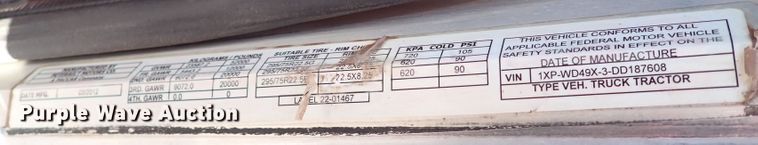 image for item DK3598 2013 Peterbilt 388  semi truck