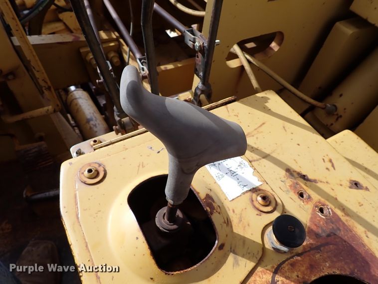 image for item DK3599 1993 Caterpillar D5H  pipelayer