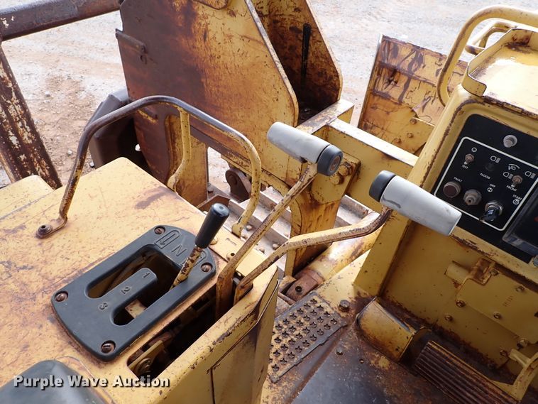 image for item DK3599 1993 Caterpillar D5H  pipelayer