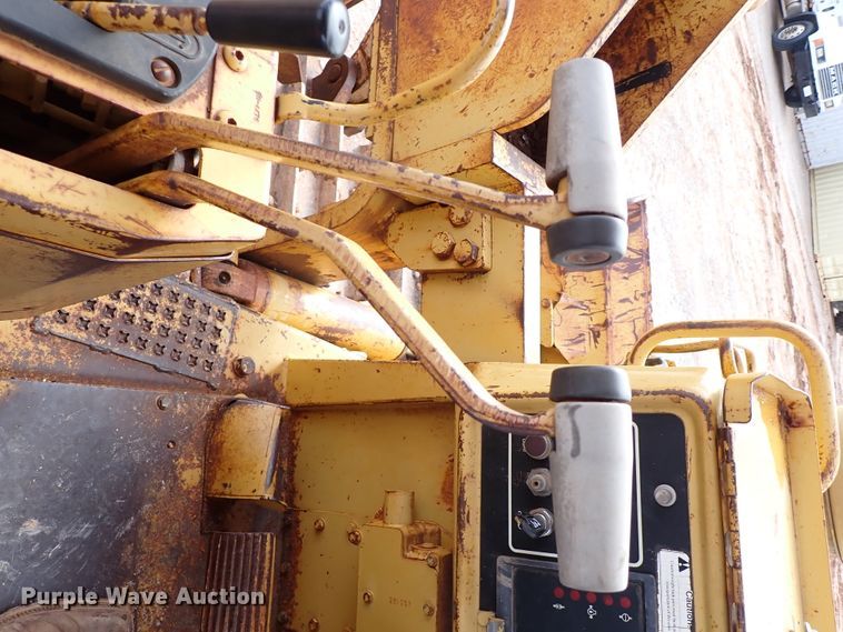 image for item DK3599 1993 Caterpillar D5H  pipelayer