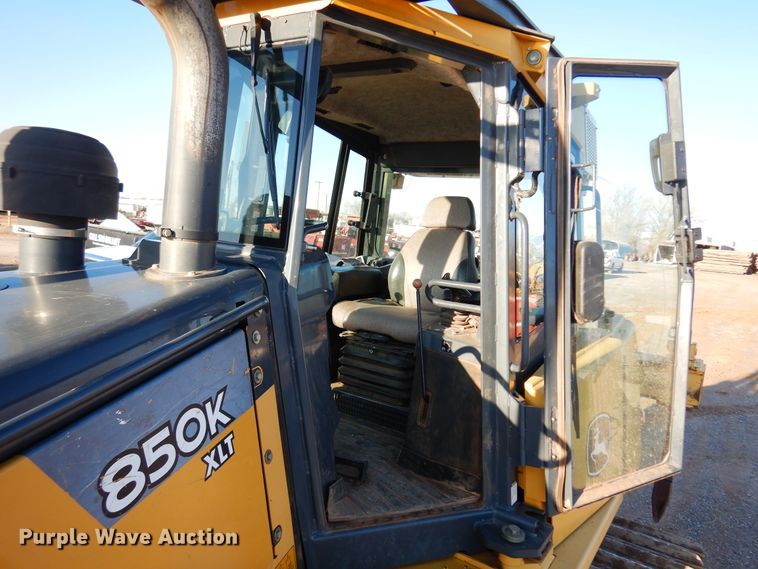 image for item DK3603 2012 John Deere 850K XLT  dozer