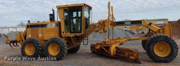 image for item DK3605 2000 Caterpillar 140H  motor grader