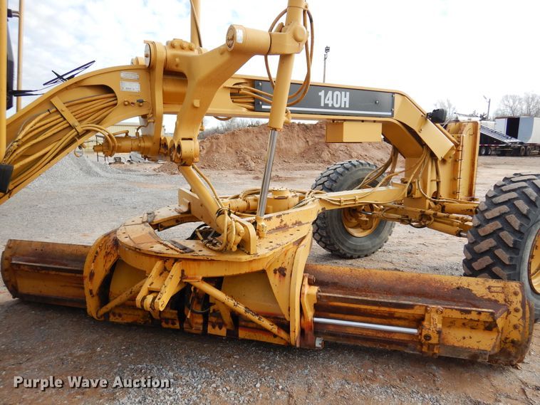 image for item DK3605 2000 Caterpillar 140H  motor grader