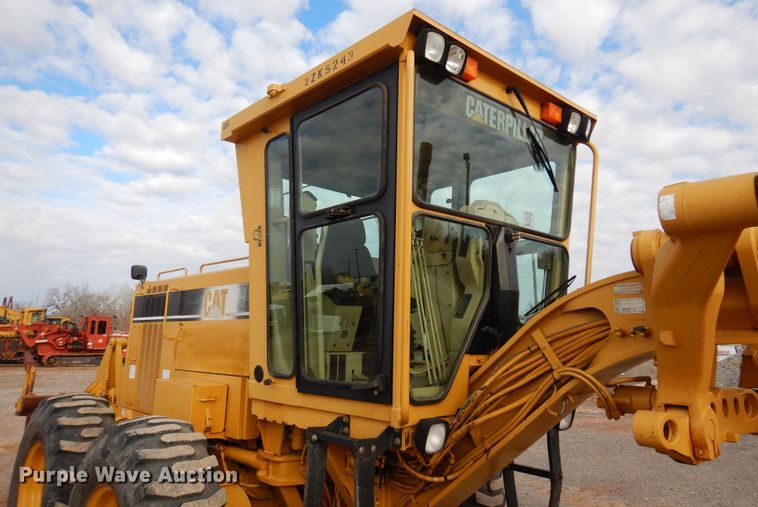 image for item DK3605 2000 Caterpillar 140H  motor grader