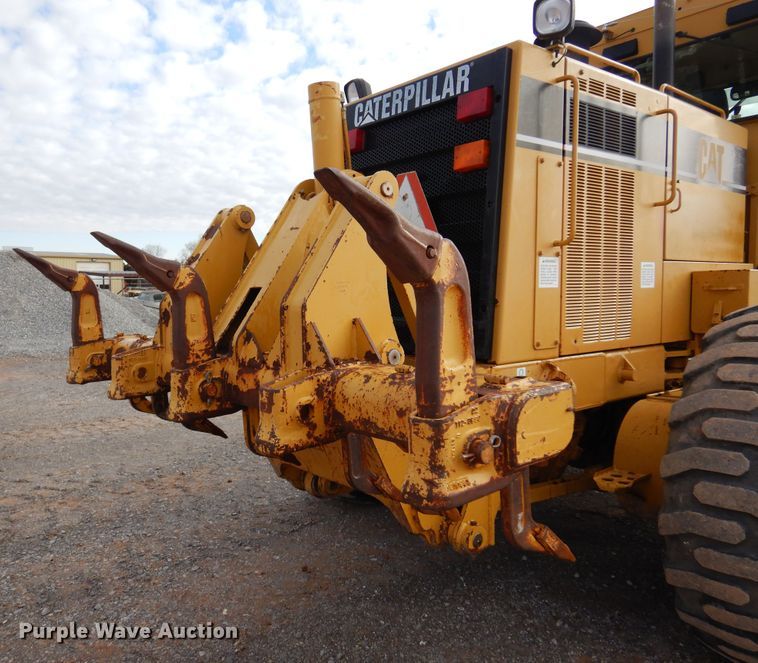 image for item DK3605 2000 Caterpillar 140H  motor grader