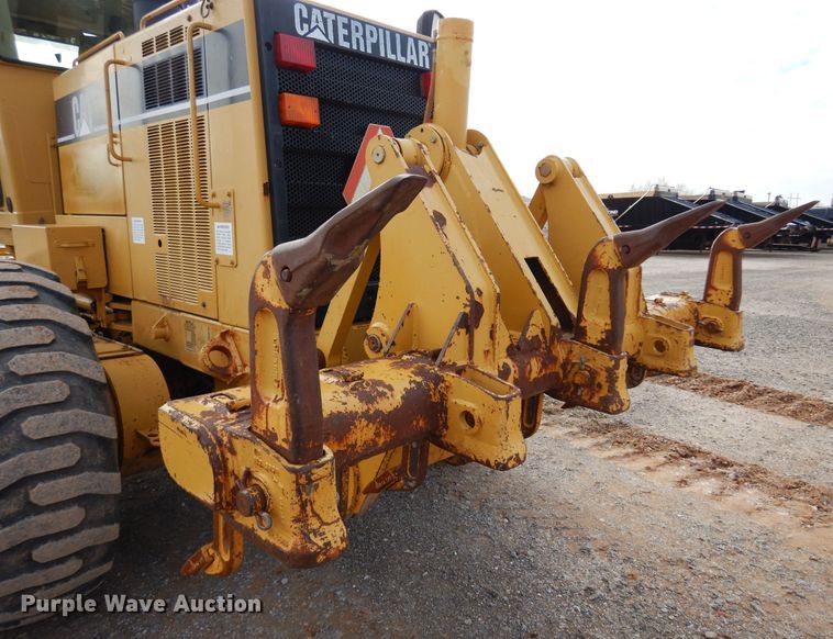 image for item DK3605 2000 Caterpillar 140H  motor grader