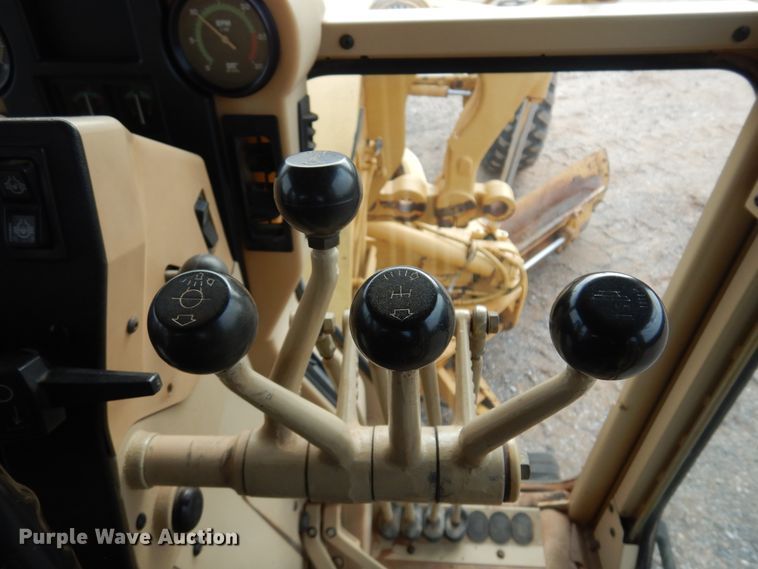 image for item DK3605 2000 Caterpillar 140H  motor grader