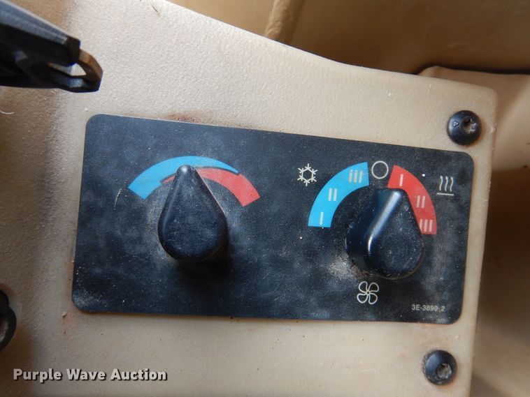 image for item DK3605 2000 Caterpillar 140H  motor grader