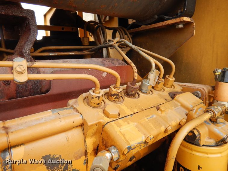 image for item DK3605 2000 Caterpillar 140H  motor grader