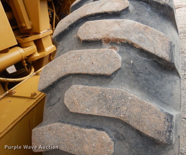 image for item DK3605 2000 Caterpillar 140H  motor grader