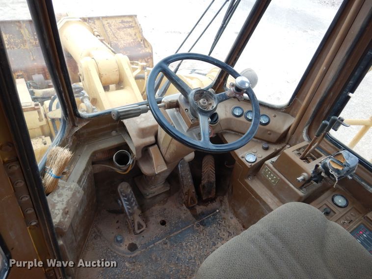 image for item DK3607 1989 Caterpillar 966E  wheel loader