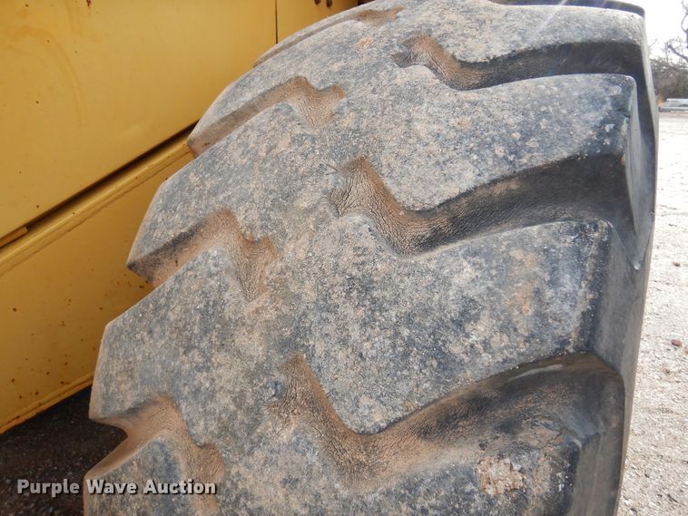 image for item DK3607 1989 Caterpillar 966E  wheel loader