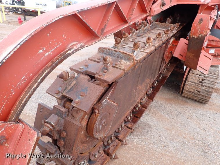 image for item DK3608 2007 Ditch Witch HT220  trencher