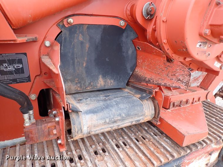 image for item DK3608 2007 Ditch Witch HT220  trencher