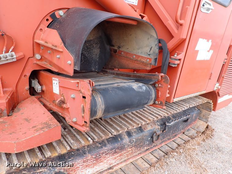 image for item DK3608 2007 Ditch Witch HT220  trencher