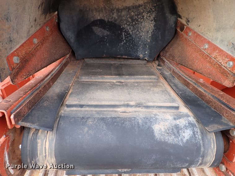 image for item DK3608 2007 Ditch Witch HT220  trencher