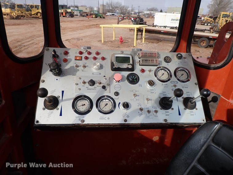 image for item DK3608 2007 Ditch Witch HT220  trencher