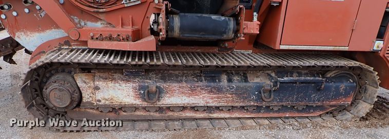 image for item DK3608 2007 Ditch Witch HT220  trencher