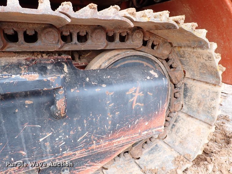 image for item DK3608 2007 Ditch Witch HT220  trencher