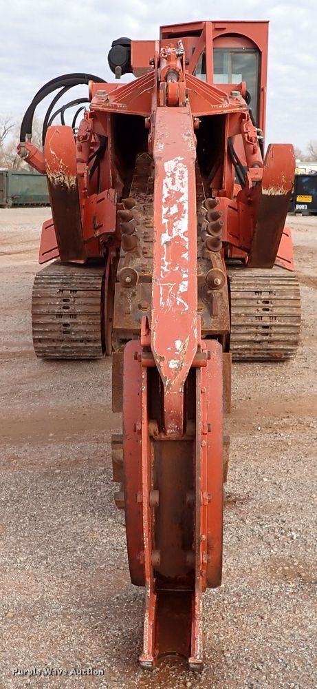 image for item DK3609 2007 Ditch Witch HT220  trencher