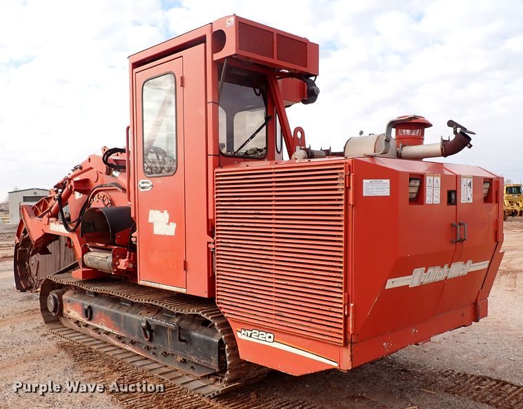 image for item DK3609 2007 Ditch Witch HT220  trencher