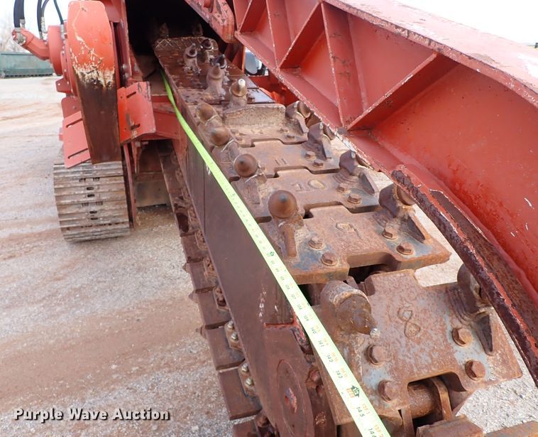 image for item DK3609 2007 Ditch Witch HT220  trencher