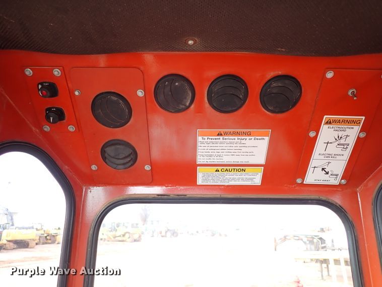 image for item DK3609 2007 Ditch Witch HT220  trencher