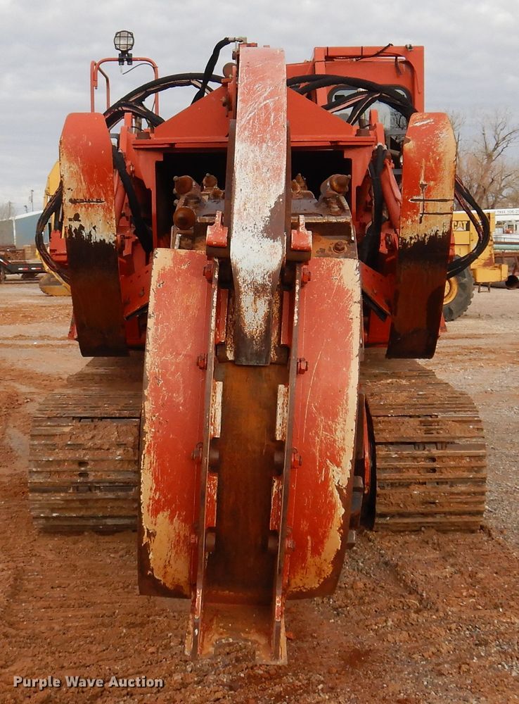 image for item DK3610 2008 Ditch Witch HT300  trencher