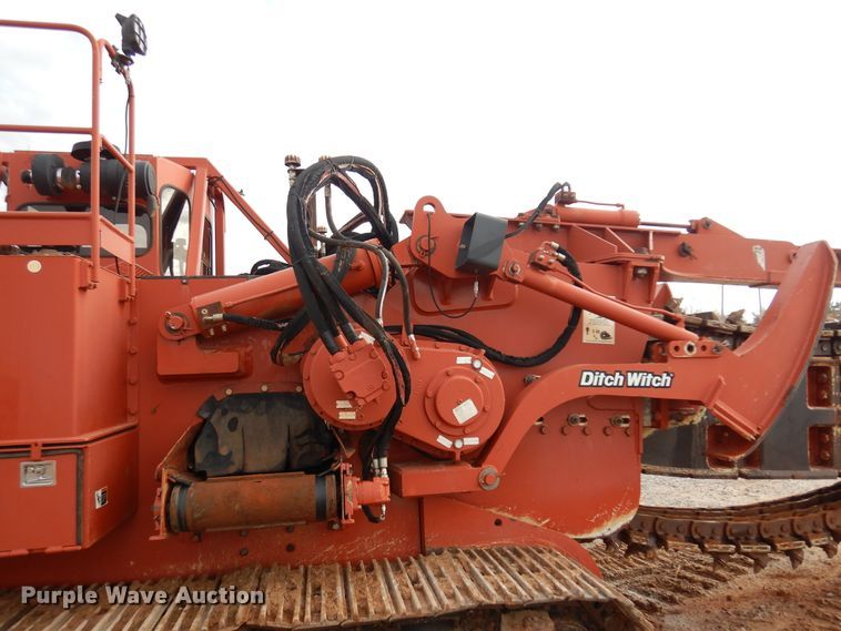 image for item DK3610 2008 Ditch Witch HT300  trencher