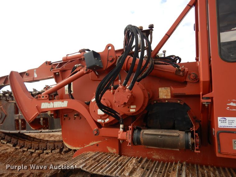 image for item DK3610 2008 Ditch Witch HT300  trencher