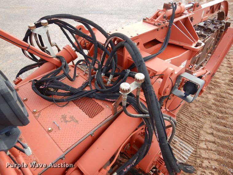 image for item DK3610 2008 Ditch Witch HT300  trencher