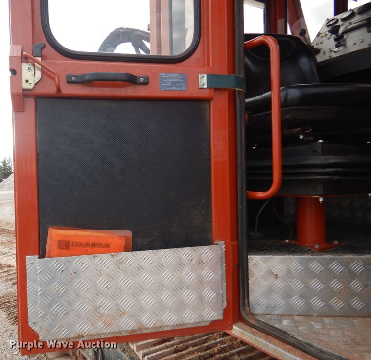 image for item DK3610 2008 Ditch Witch HT300  trencher