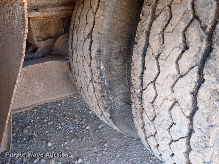 image for item DK3615 1999 Atoka 35-OFLB-50-3  drop deck equipment trailer