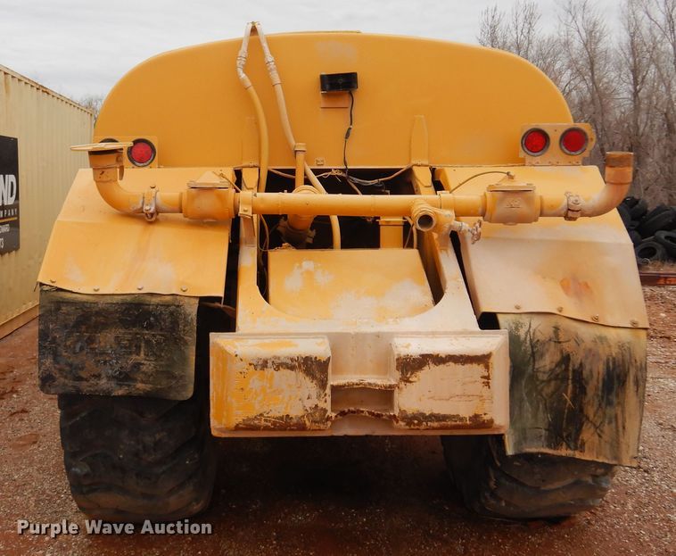 image for item DK3618 1986 John Deere 762B  water wagon