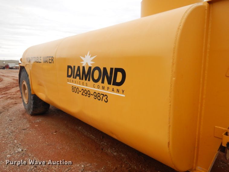 image for item DK3618 1986 John Deere 762B  water wagon