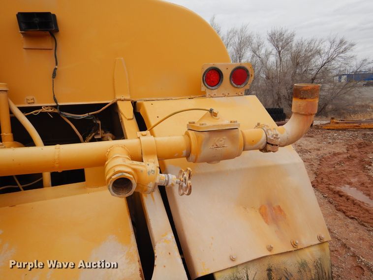 image for item DK3618 1986 John Deere 762B  water wagon