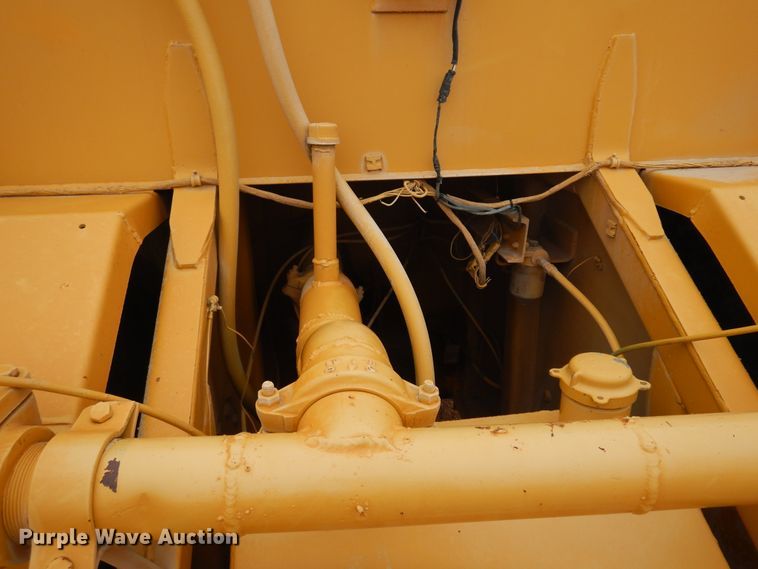 image for item DK3618 1986 John Deere 762B  water wagon