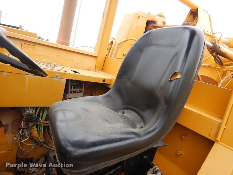 image for item DK3618 1986 John Deere 762B  water wagon