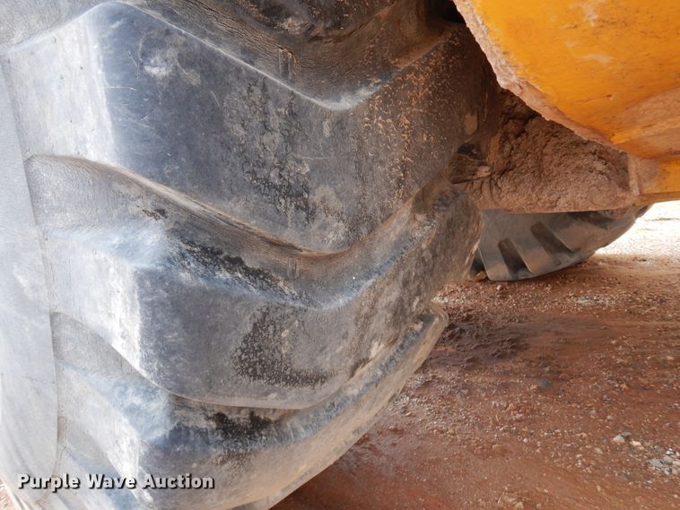 image for item DK3618 1986 John Deere 762B  water wagon