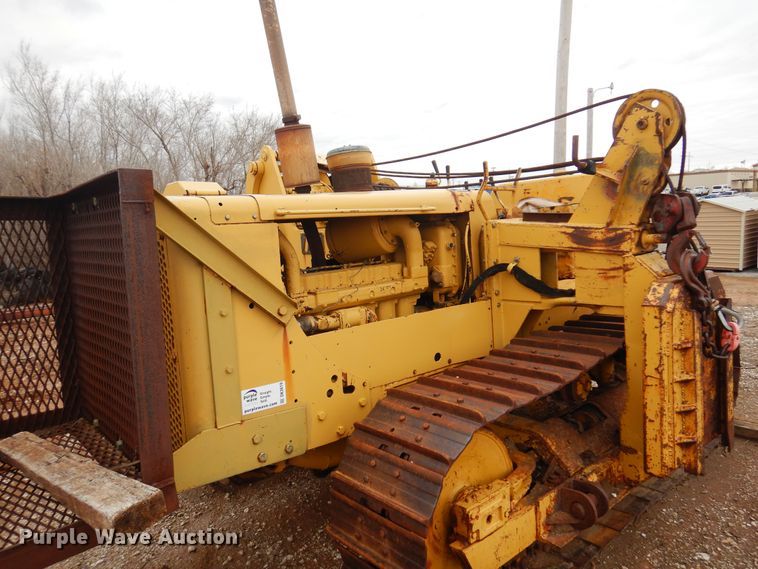 image for item DK3619 1972 Caterpillar 561C  pipelayer