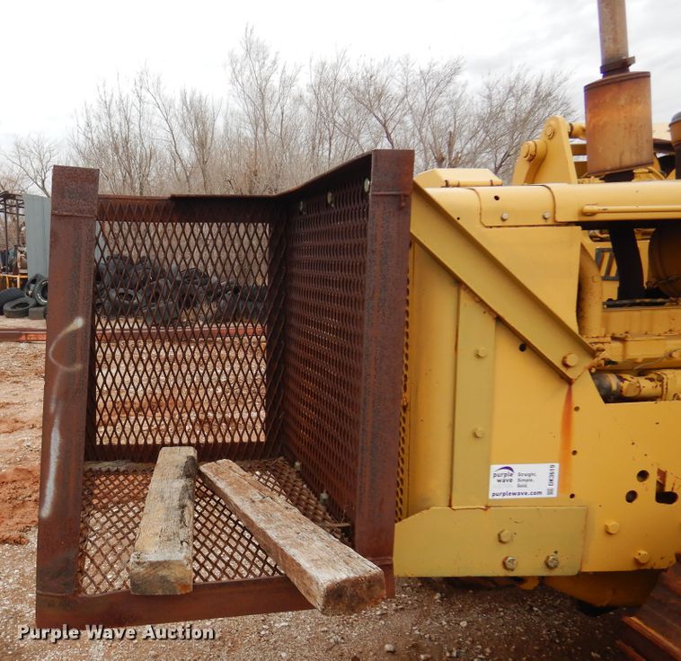 image for item DK3619 1972 Caterpillar 561C  pipelayer