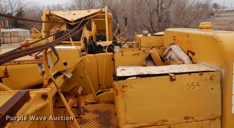 image for item DK3619 1972 Caterpillar 561C  pipelayer