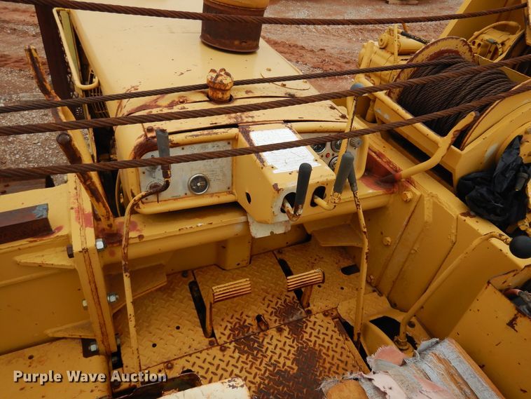 image for item DK3619 1972 Caterpillar 561C  pipelayer