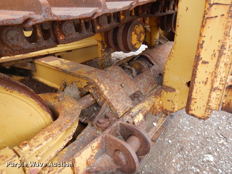 image for item DK3619 1972 Caterpillar 561C  pipelayer