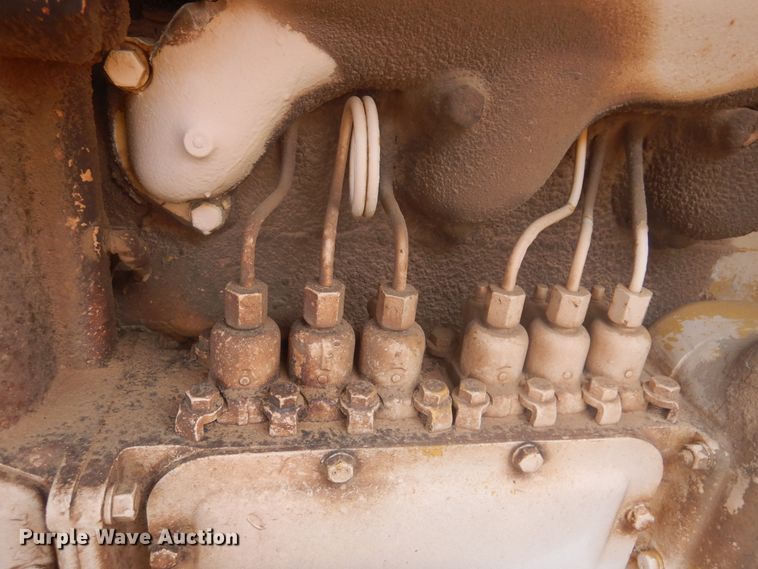 image for item DK3620 1972 Caterpillar D6  crawler tractor