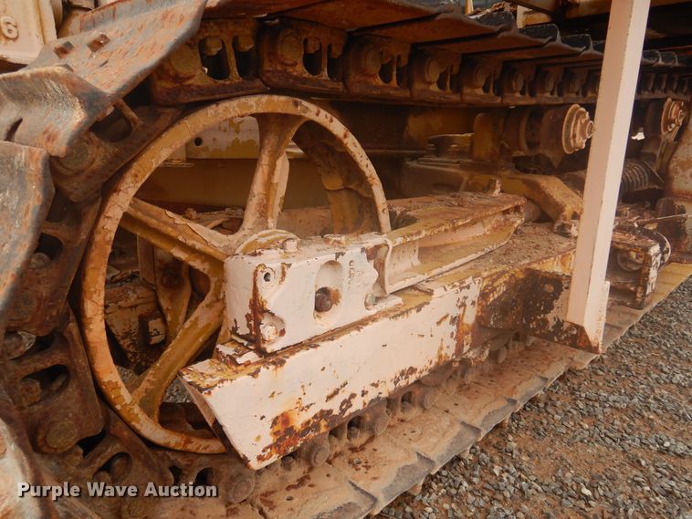 image for item DK3620 1972 Caterpillar D6  crawler tractor