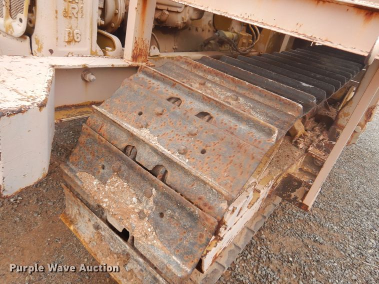 image for item DK3620 1972 Caterpillar D6  crawler tractor